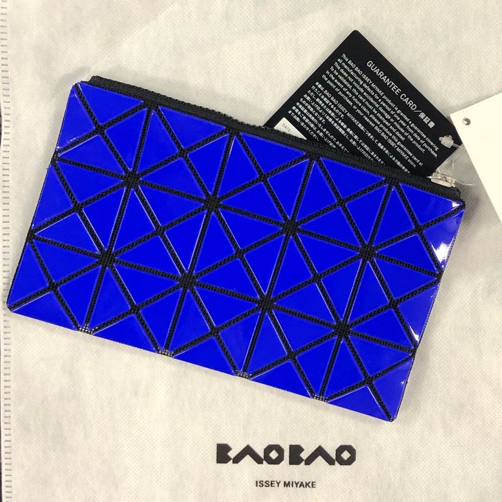 🎉 HP 🎉 🆕 BAO BAO ISSEY MIYAKE  Prism Flat Pouch - Picture 3 of 9